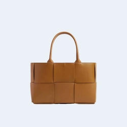 보테가 베네타 스몰 아르코 토트백 카라멜